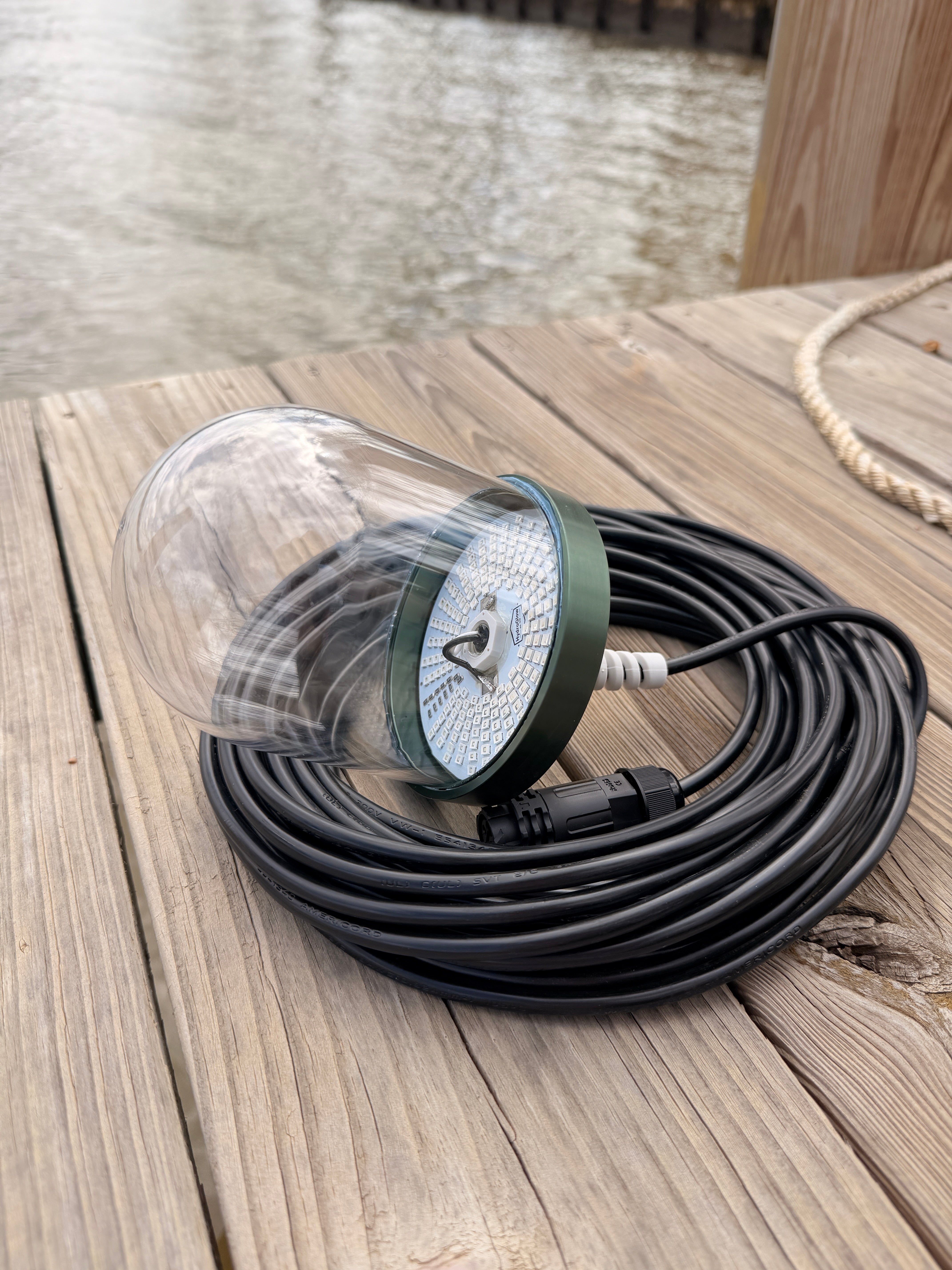 Sea Floor Dock Light-Green-SF200G – Hydroglow Marine Lights